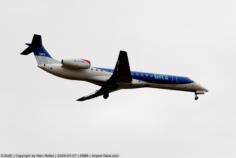 G-RJXE, 2000 Embraer EMB-145EP (ERJ-145EP) C/N 145245, Landing at Brussels Airport