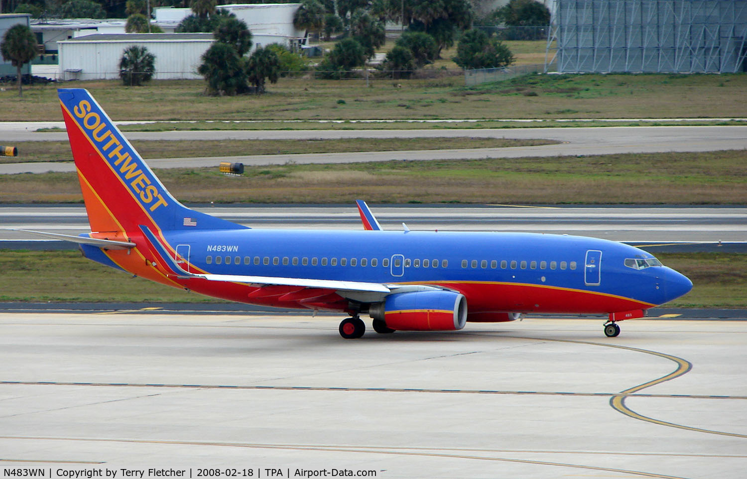 N483WN, 2004 Boeing 737-7H4 C/N 32472, Southwest B737 taxies for departure from Tampa