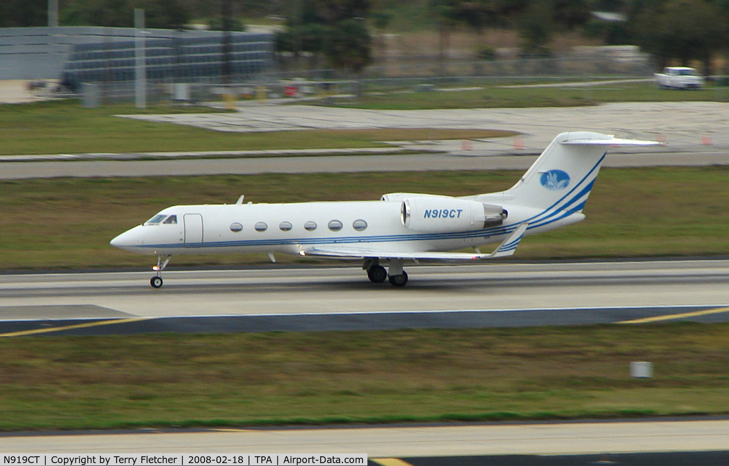 N919CT, 1988 Gulfstream Aerospace G-IV C/N 1051, Gulfstream departs Tampa