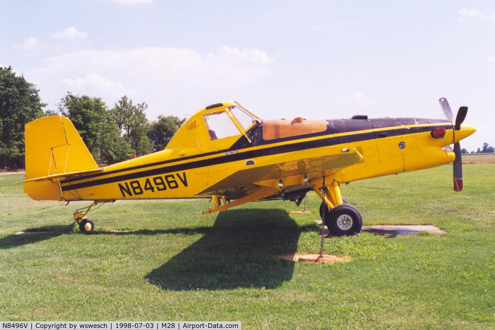 N8496V, 1976 Rockwell International S-2R Turbo Thrush Commander C/N 2256R, #2256R, with a PT6A-34AG Ayres conversion.  Mid-Continent Aircraft - Hayti, Missouri