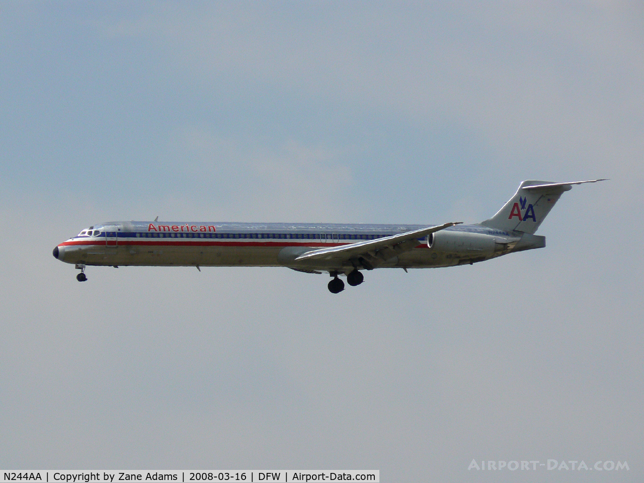 N244AA, 1984 McDonnell Douglas MD-82 (DC-9-82) C/N 49256, American Airlines Landing 18R at DFW