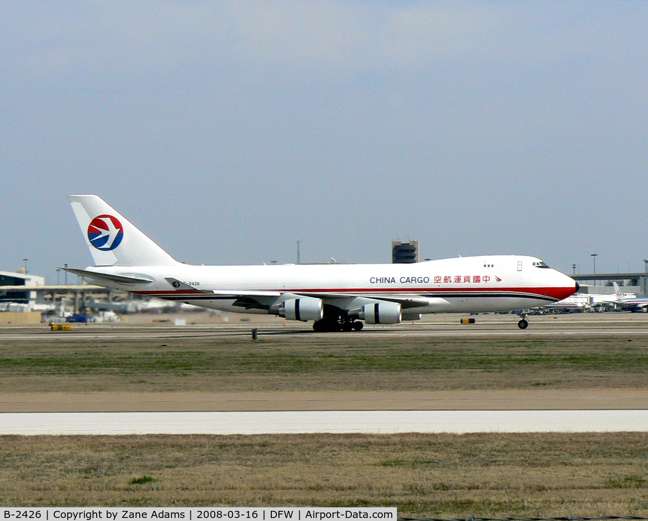 B-2426, 2007 Boeing 747-40BF/ER/SCD C/N 35208/1392, China Cargo landing on 18R at DFW (good crosswind - notice rudder)