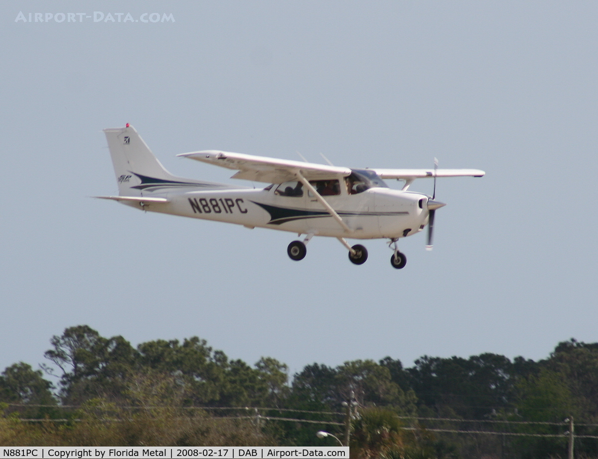 N881PC, 2004 Cessna 172S C/N 172S9706, C172