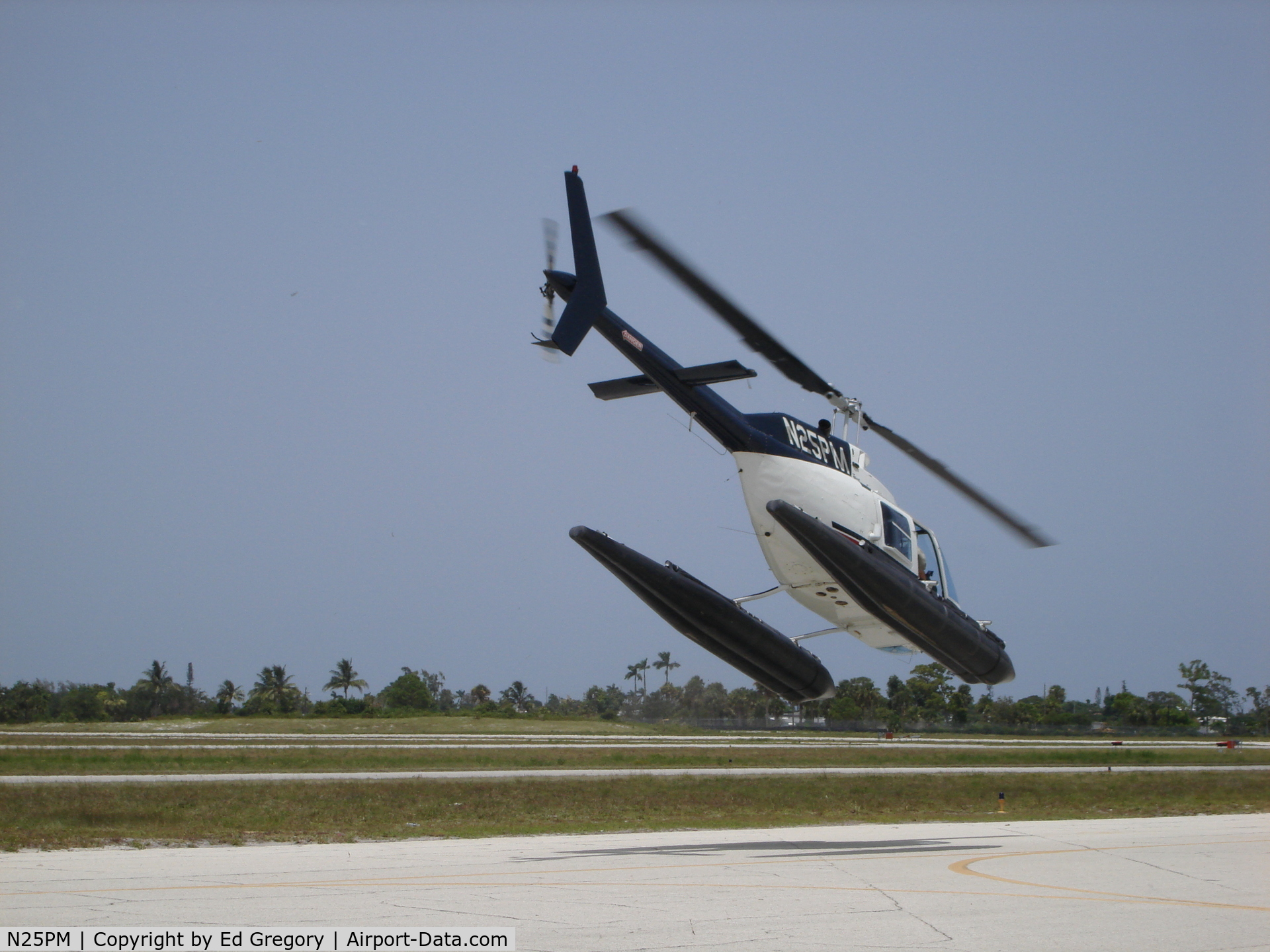 N25PM, 1975 Bell 206B JetRanger III C/N 1839, PM Lantana FL