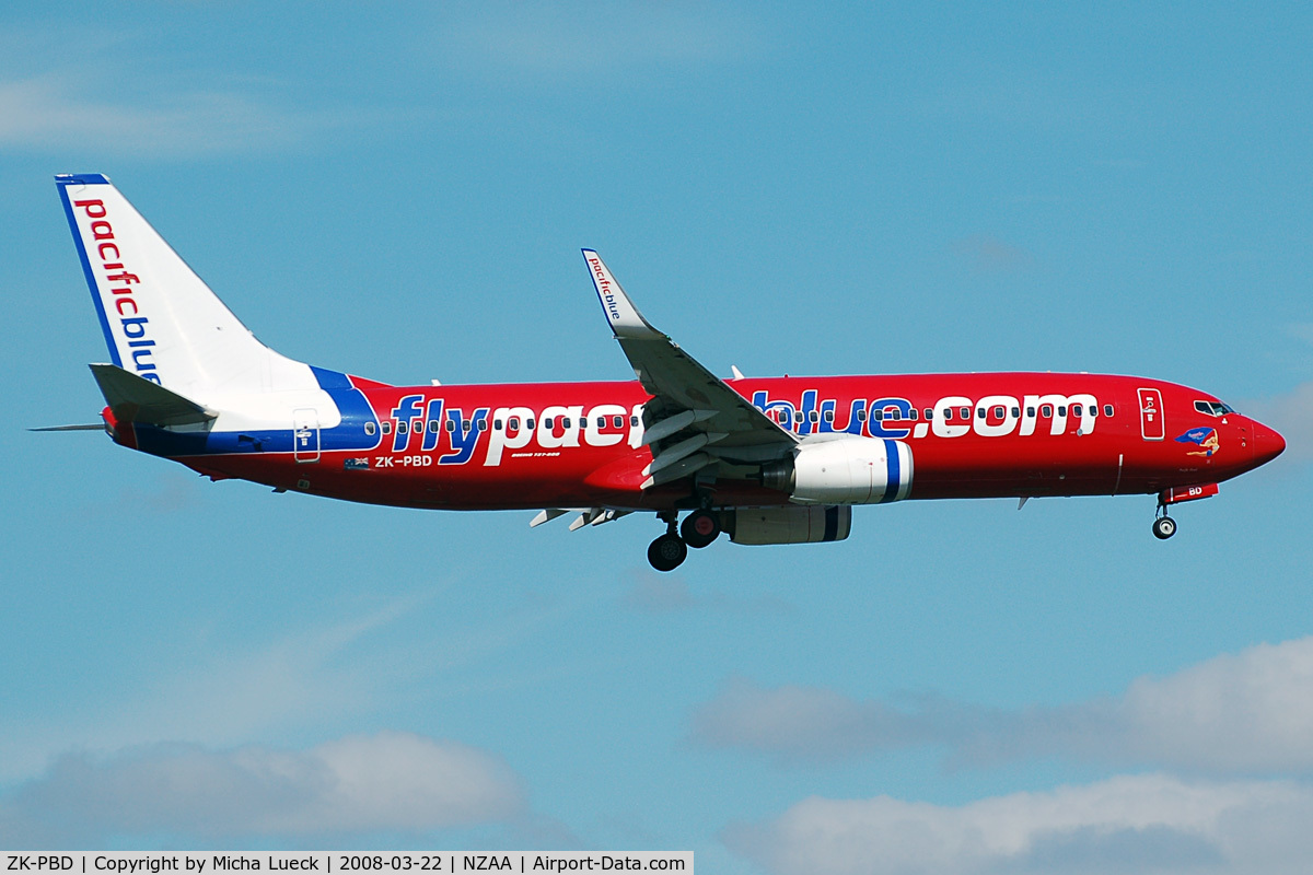 ZK-PBD, 2004 Boeing 737-8FE C/N 33996, On finals