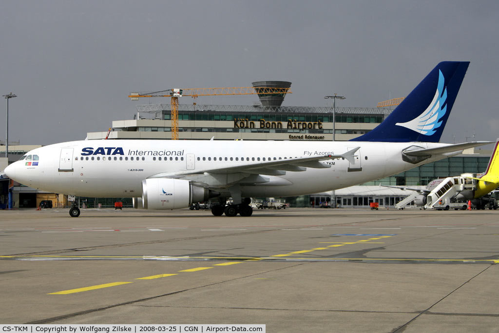 CS-TKM, 1992 Airbus A310-304 C/N 661, visitor