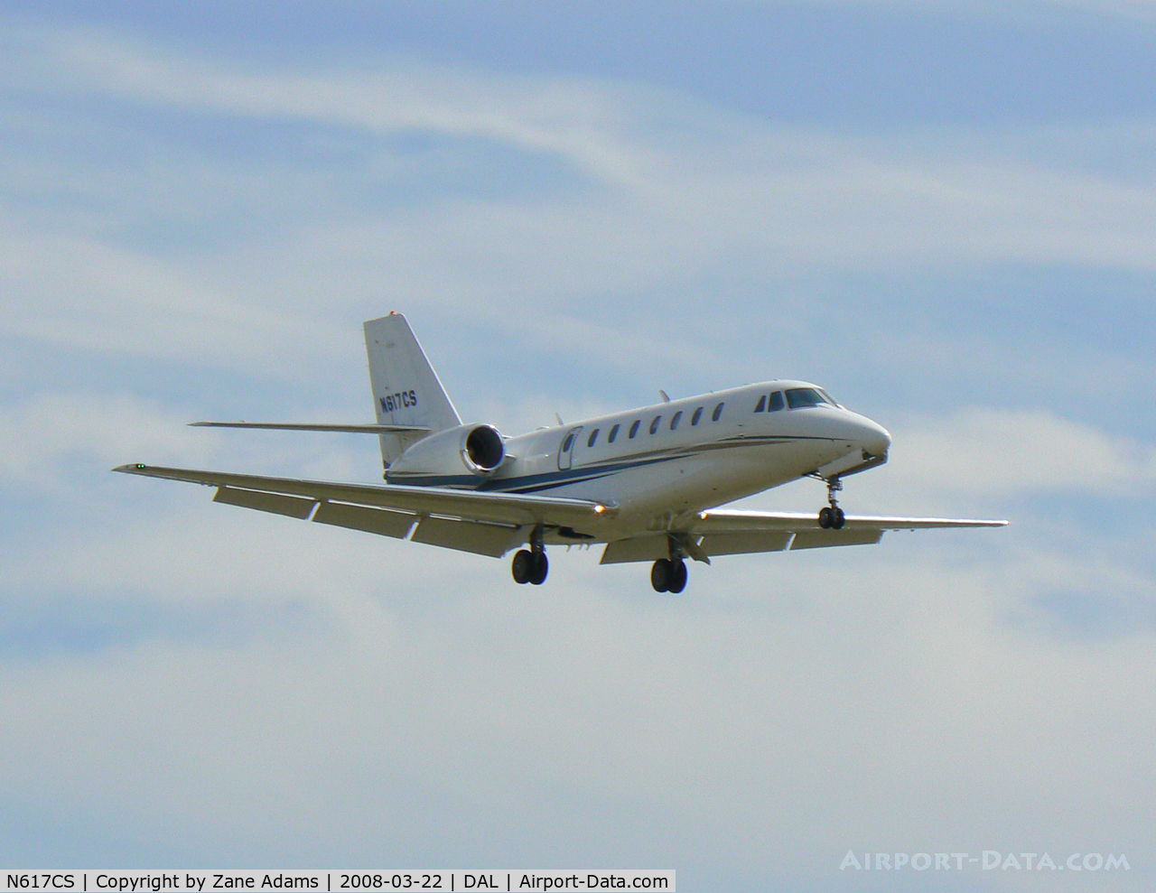 N617CS, 2006 Cessna 680 Citation Sovereign C/N 680-0102, Landing - Love Field - Dallas