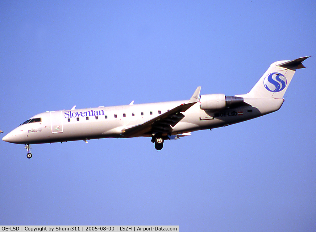 OE-LSD, 1999 Canadair CRJ-200ER (CL-600-2B19) C/N 7329, Landing rwy 14