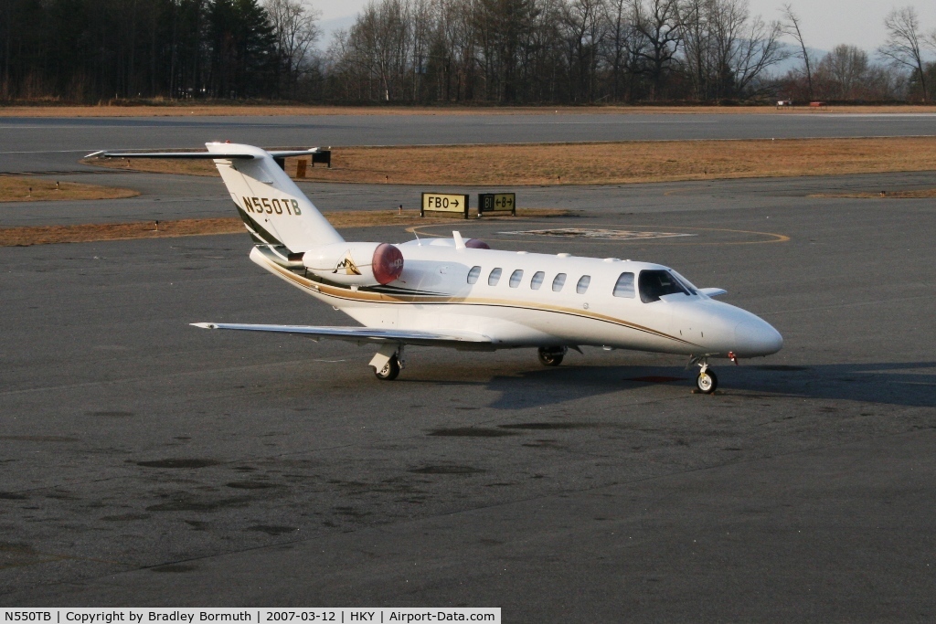 N550TB, 2001 Cessna 525A CitationJet CJ2 C/N 525A0025, A great day to take pictures.