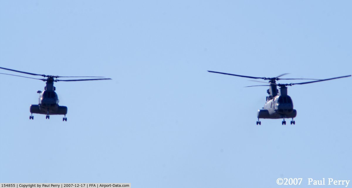154855, Boeing Vertol CH-46F Sea Knight C/N 2462, MQ-420 from the Wild Geese leading the two ship