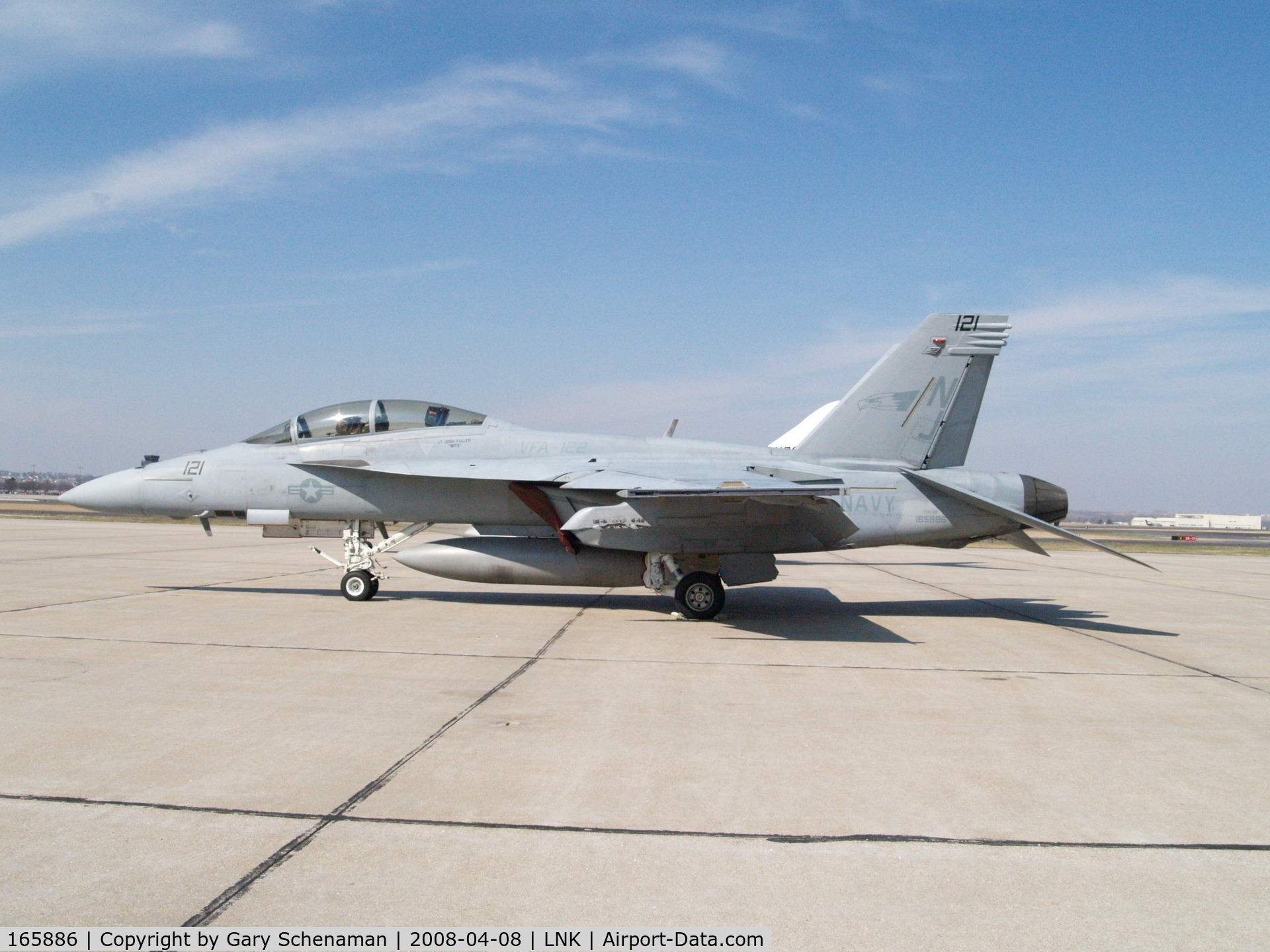 165886, Boeing F/A-18F Super Hornet C/N F046, FA-18F, LAYOVER FOR FUEL