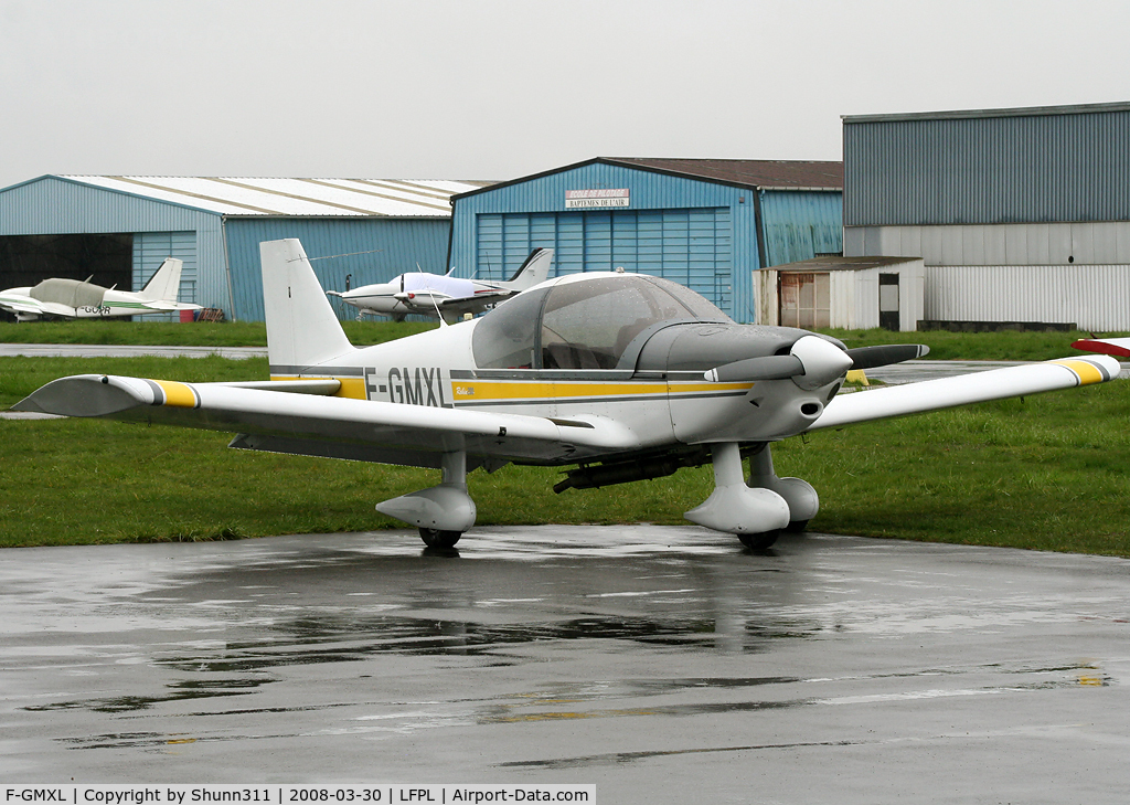 F-GMXL, Robin HR-200-120B C/N 267, Parked here at the end of the day...