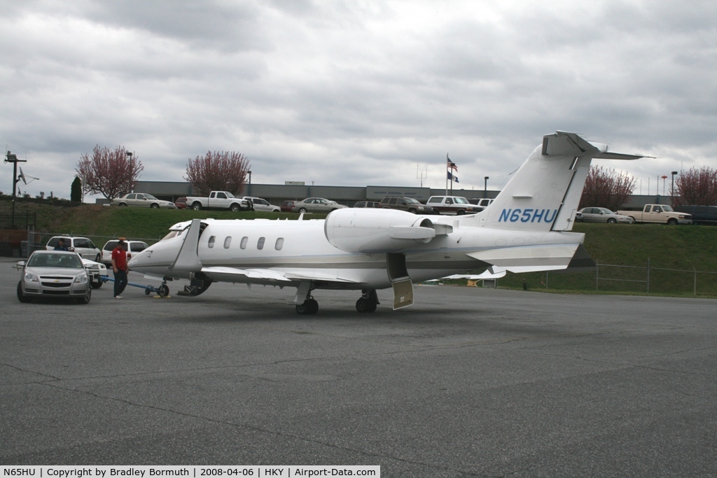 N65HU, 2001 Learjet Inc 60 C/N 228, A great day to take pictures.