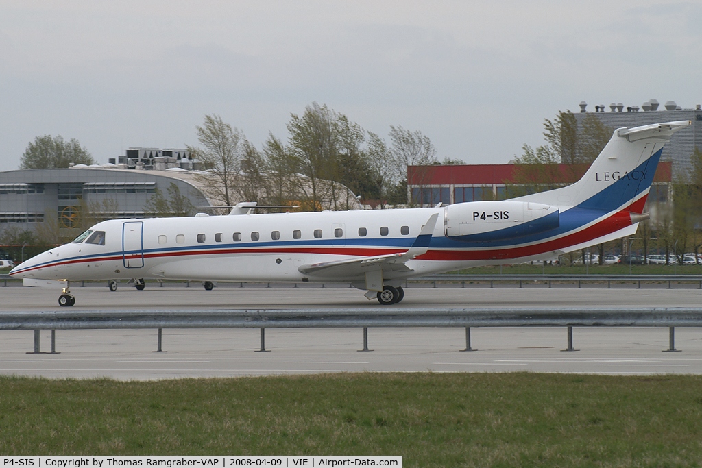P4-SIS, Embraer EMB-135BJ Legacy C/N 14500586, KAB Holding AVV Embraer 135