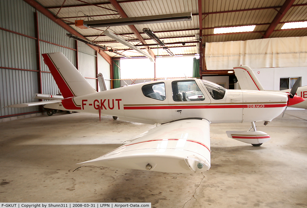 F-GKUT, Socata TB-10 Tobago C/N 1169, Inside Airclub's hangar...