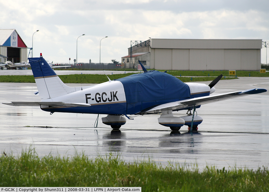 F-GCJK, Piper PA-28-181 Archer C/N 288090103, Waiting a new light flight
