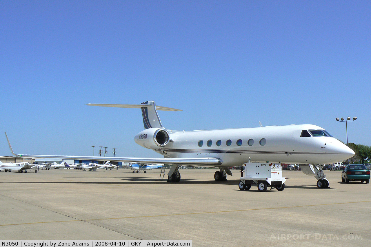 N3050, 2005 Gulfstream Aerospace GV-SP (G550) C/N 5096, At Arlington Municipal