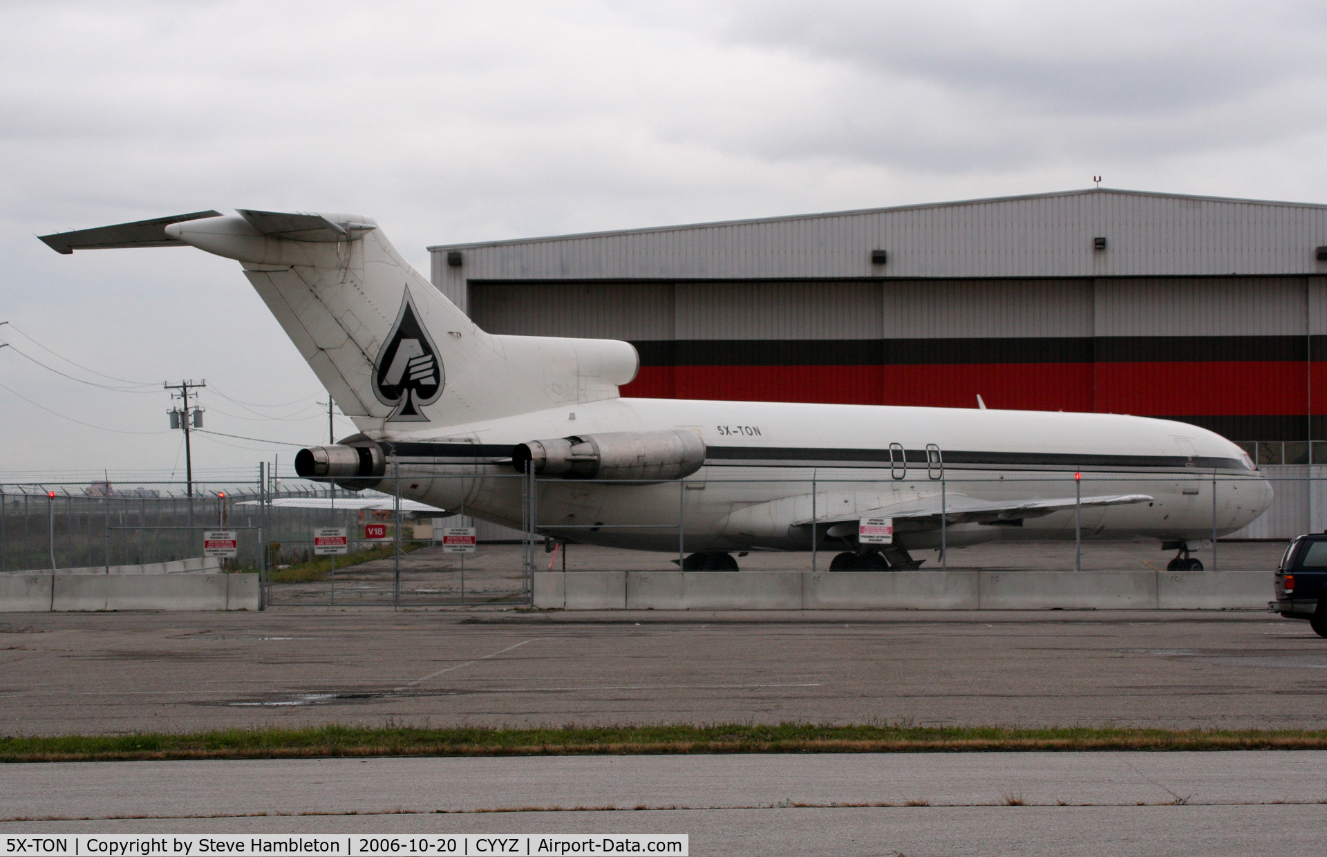 5X-TON, 1982 Boeing 727-221 C/N 22540, B727 at Toronto Pearson