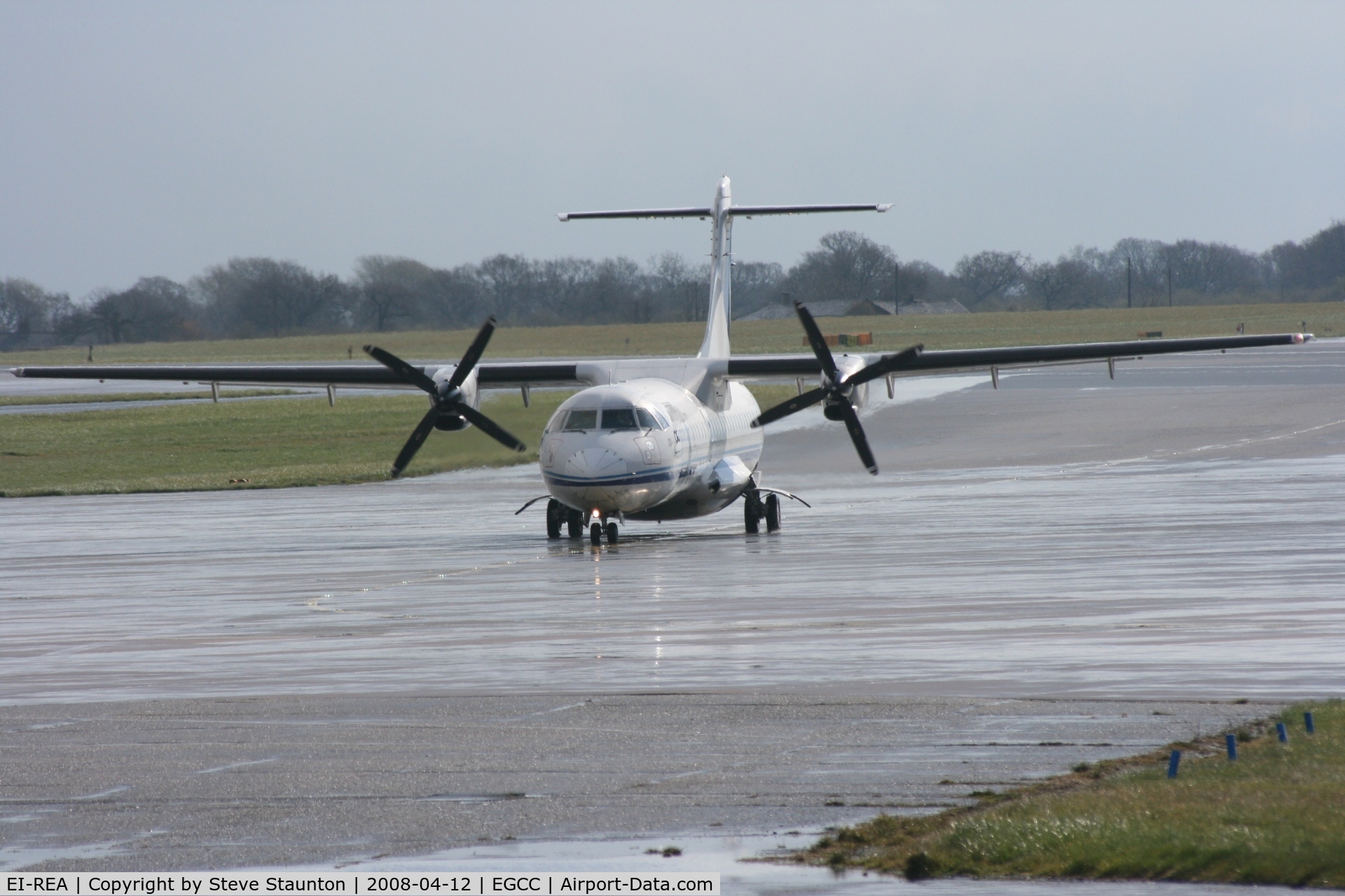 EI-REA, 1995 ATR 72-202 C/N 441, Taken at Manchester Airport on a typical showery April day