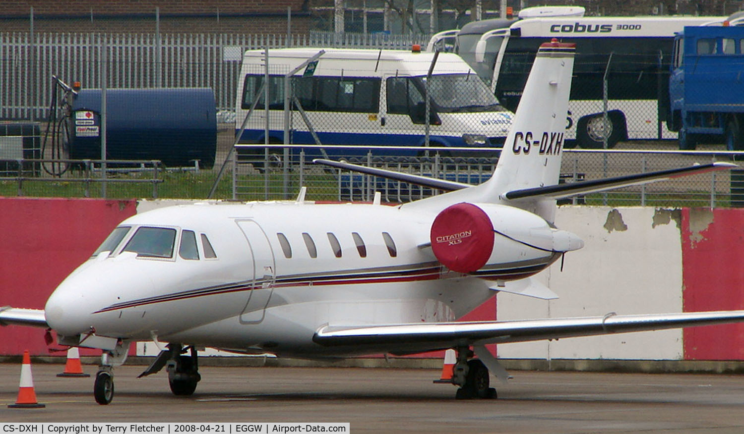CS-DXH, 2006 Cessna Citation XLS C/N 560-5615, Netjets Europe Citation 560 Excel on Luton Stand 71
