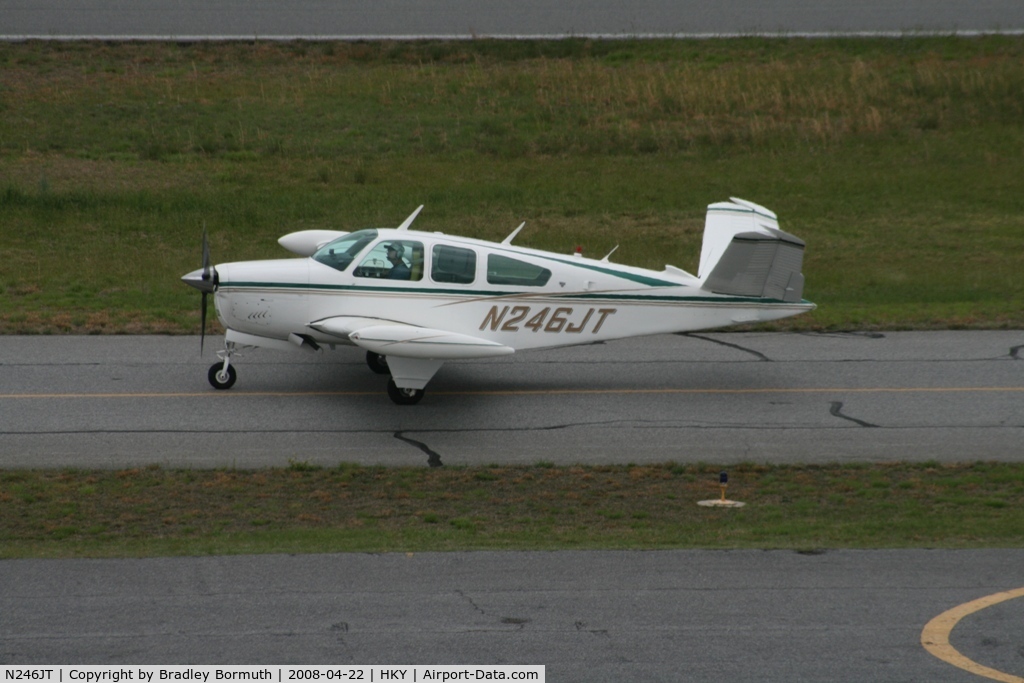 N246JT, 1978 Beech V35B Bonanza C/N D-10079, A great day to take pictures.