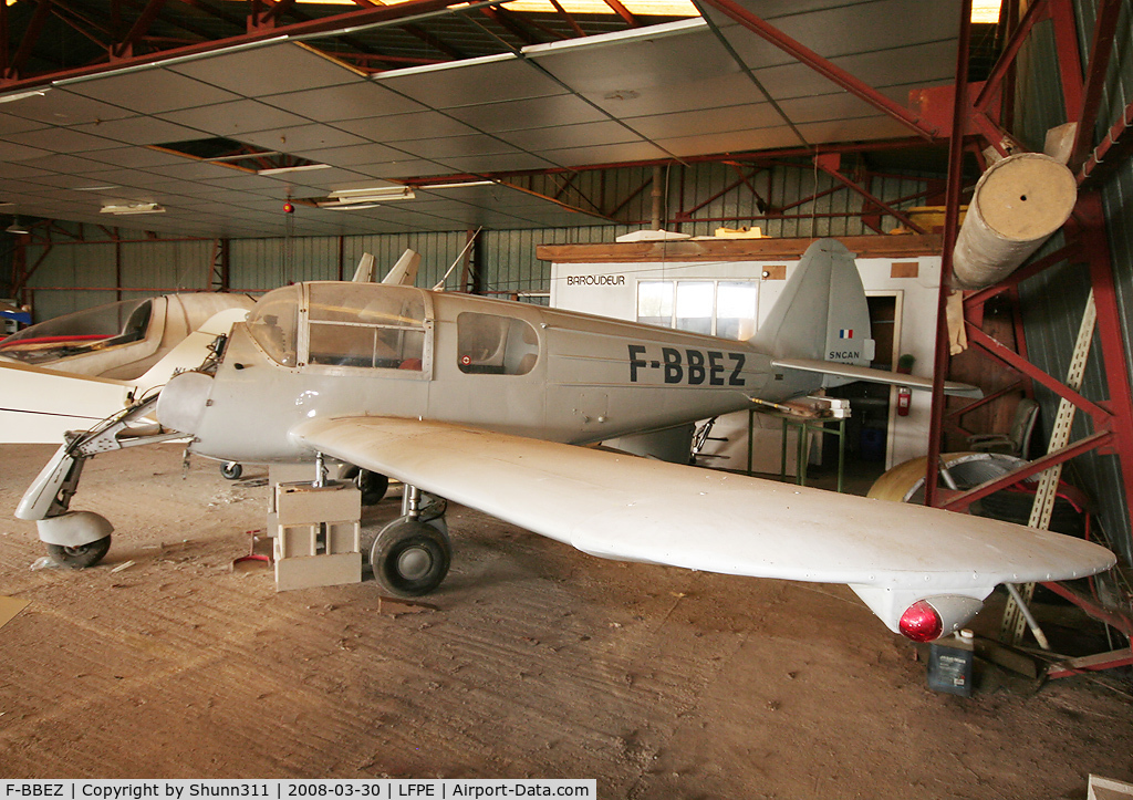 F-BBEZ, Nord 1203 Norecrin VI C/N 344, Stored in this hangar at LFPE