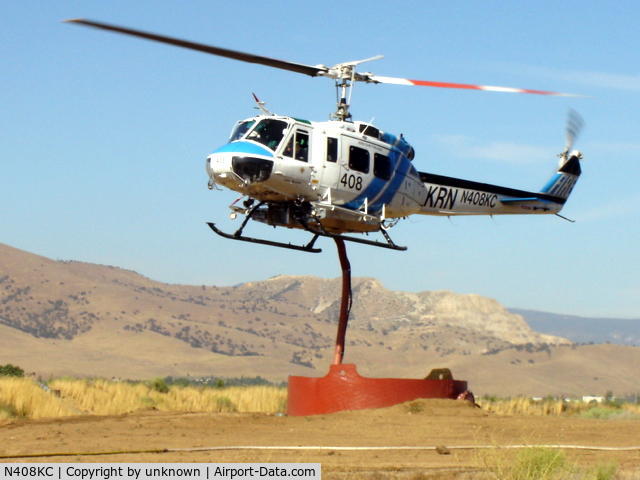 N408KC, 1967 Bell UH-1H Iroquois C/N 9923, 408 filling with water at the High fire in Tehachapi, CA