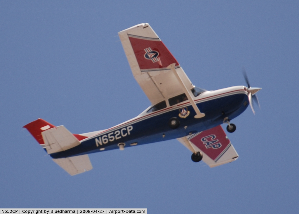 N652CP, 2006 Cessna T182T Turbo Skylane C/N T18208652, Civil Air Patrol Flying over Columbine High School, Littleton Colorado