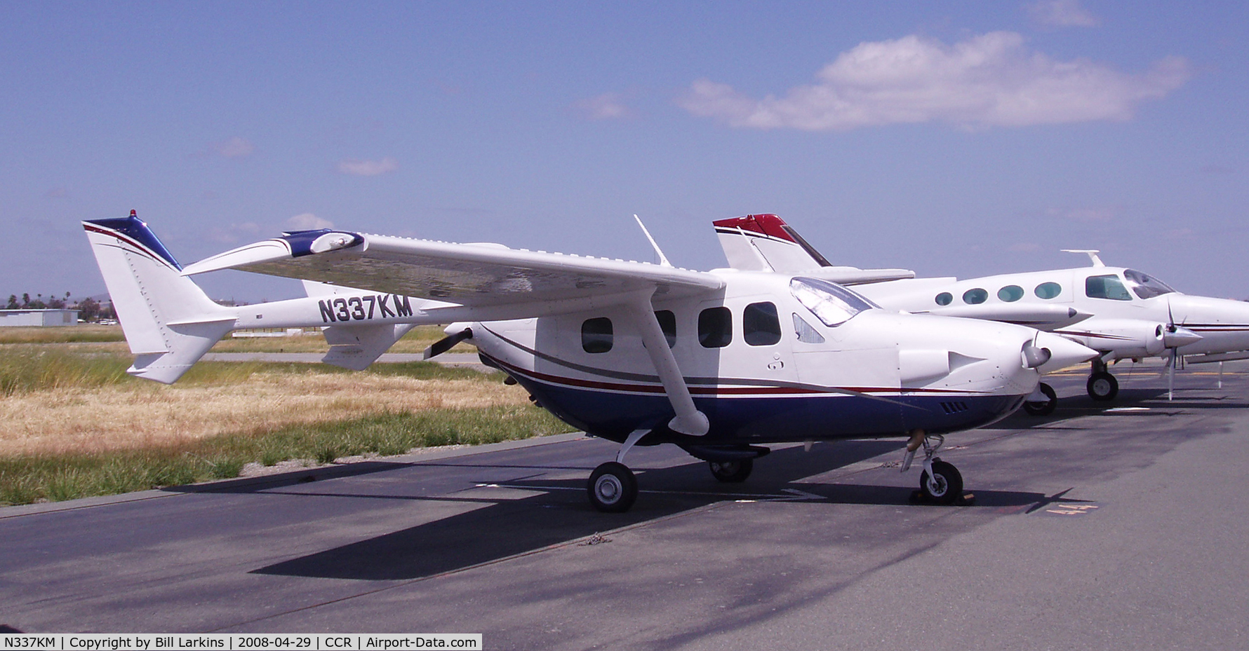 N337KM, Cessna T337G Turbo Super Skymaster C/N P3370263, Local visitor