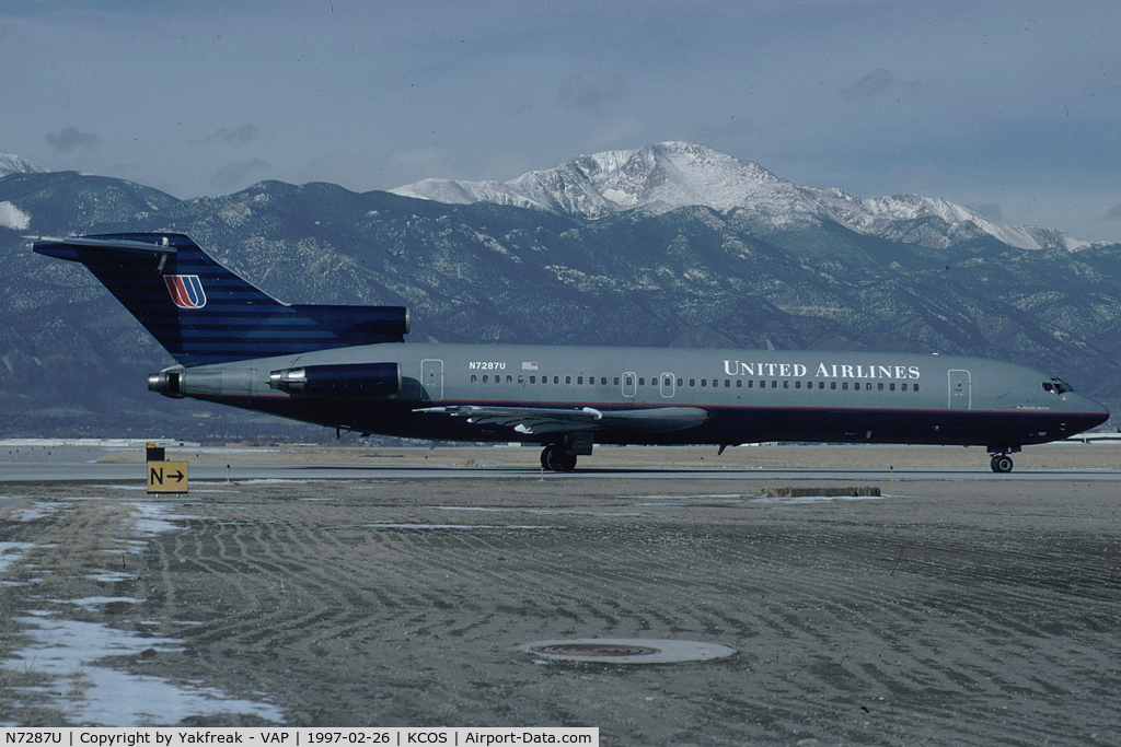 N7287U, 1978 Boeing 727-222 C/N 21565, United Airlines Boeing 727-200