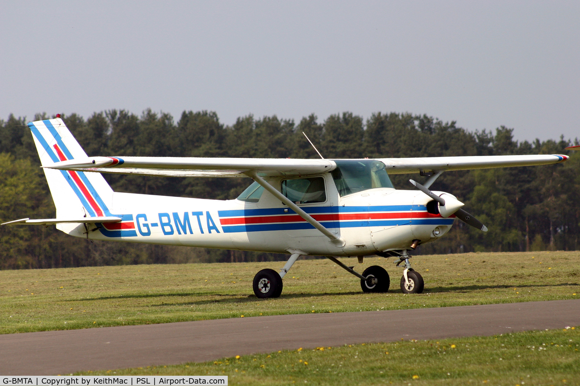 G-BMTA, 1979 Cessna 152 C/N 152-82864, Parked at Scone, 2007