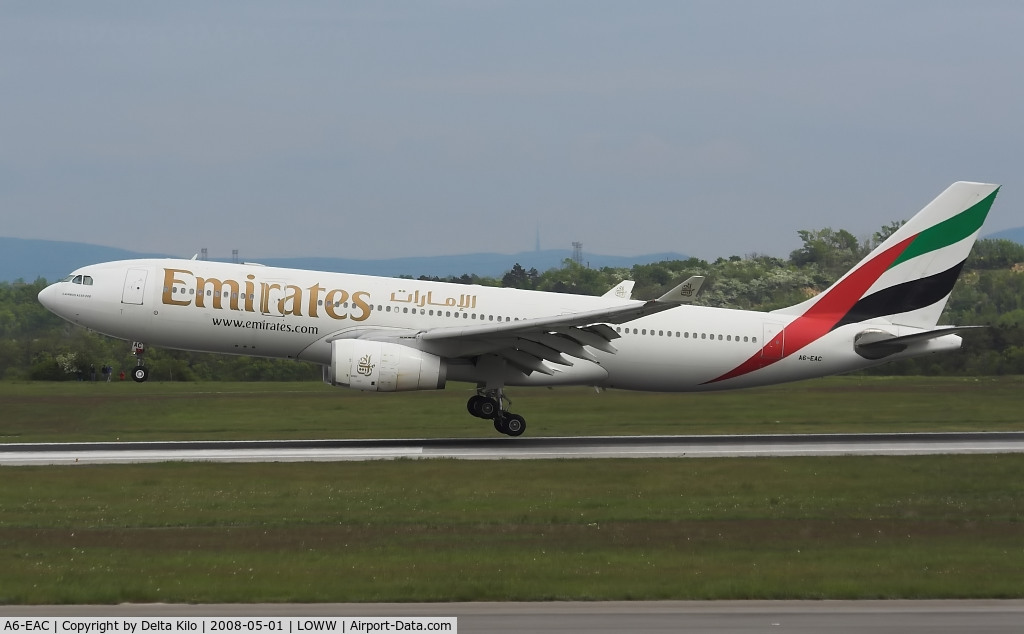 A6-EAC, 2000 Airbus A330-243 C/N 372, Emirates  A330
