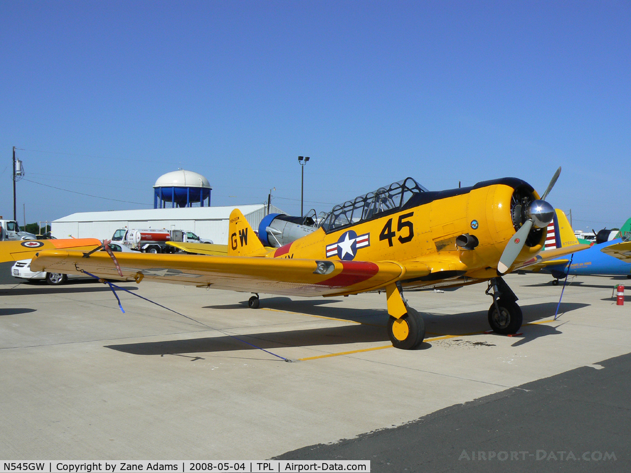 N545GW, 1942 North American SNJ-3 Texan Texan C/N 42-17575, At Central Texas Airshow