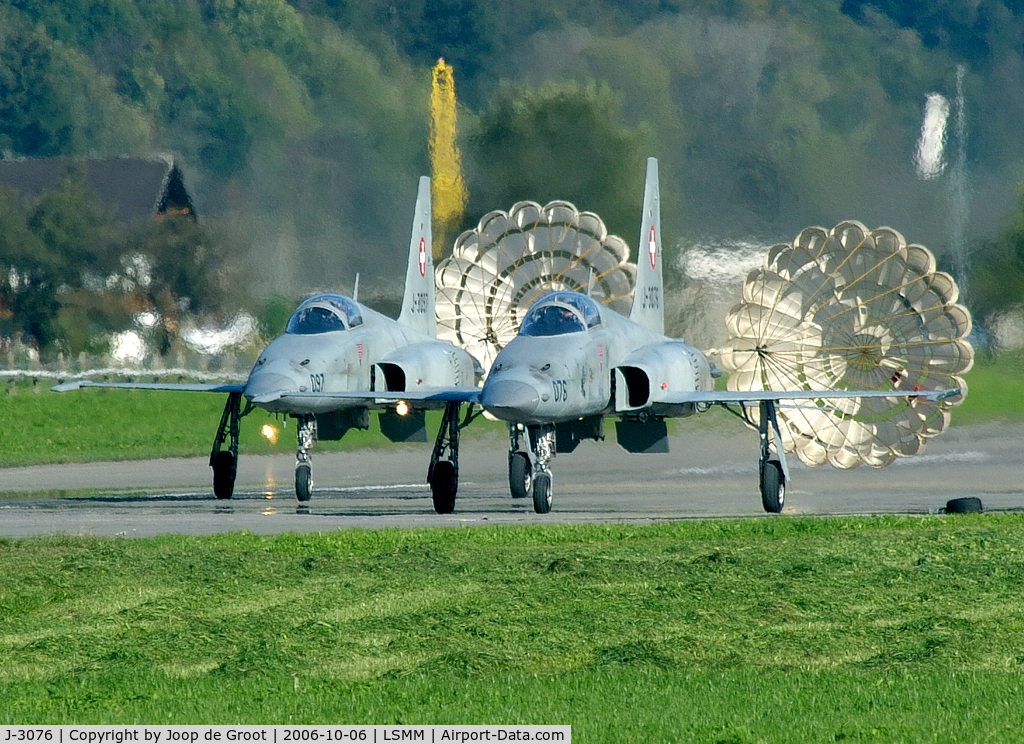 J-3076, Northrop F-5E Tiger II C/N L.1076, These Tigers are rolling after landing. The chutes are to be dropped any moment.