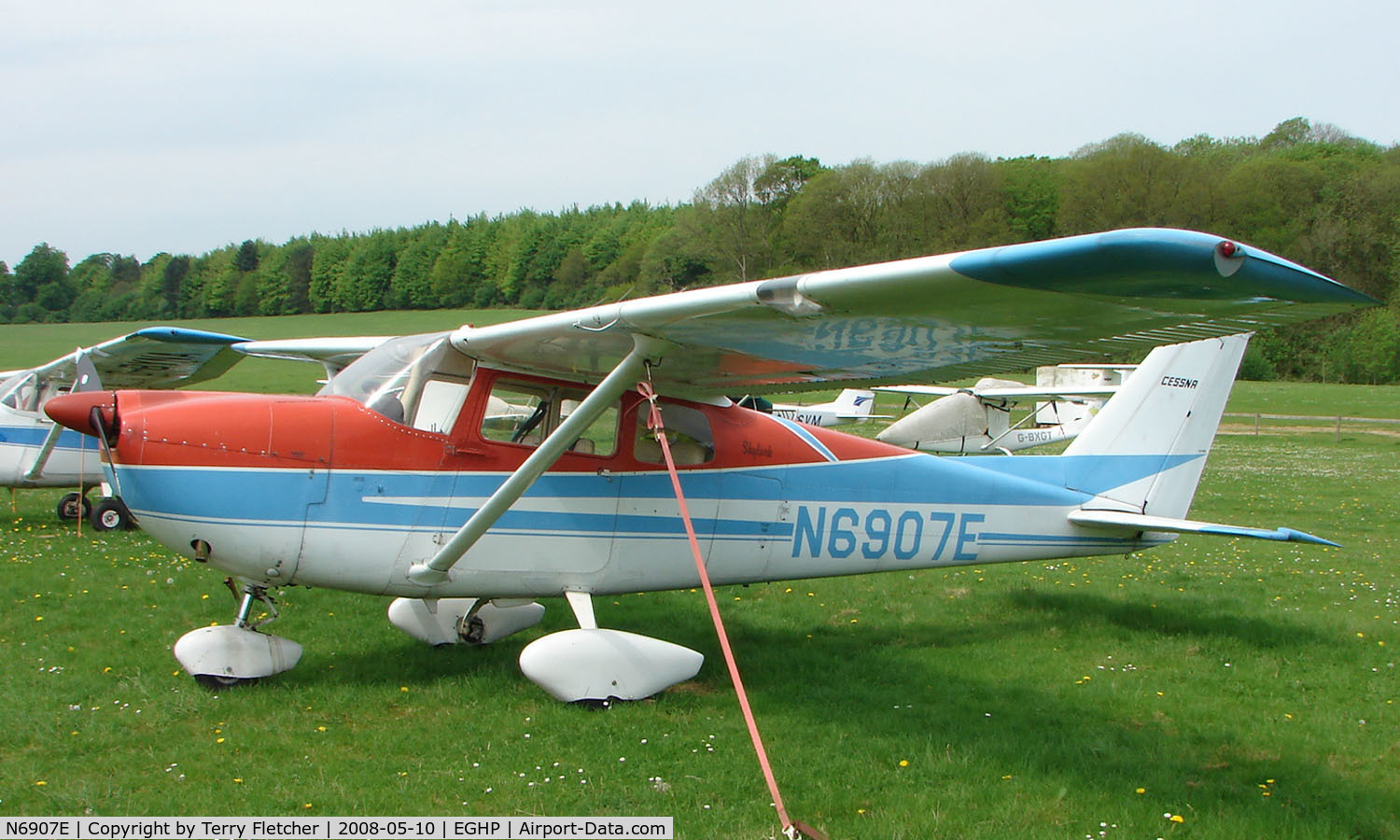 N6907E, 1960 Cessna 175A Skylark C/N 56407, A very pleasant general Aviation day at Popham in rural UK