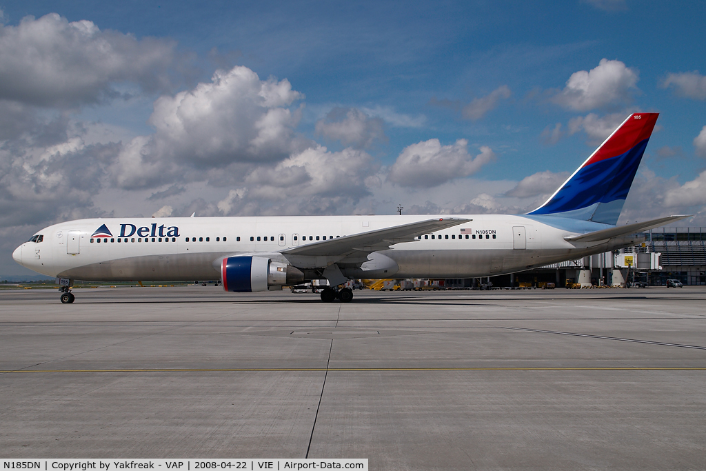 N185DN, 1995 Boeing 767-332 C/N 27961, Delta Airlines Boeing 767-300