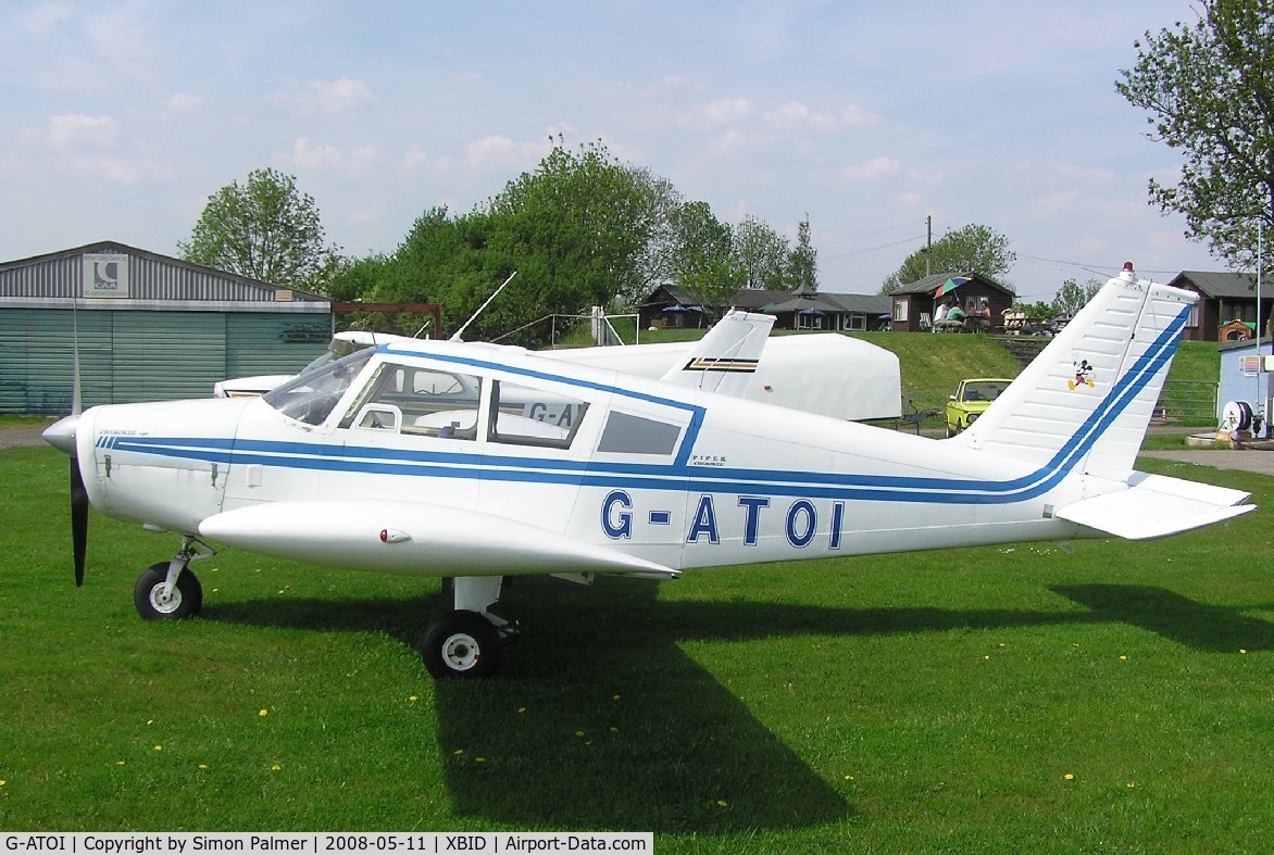 G-ATOI, 1966 Piper PA-28-140 Cherokee C/N 28-21556, Cherokee 140 at Bickmarsh airfield