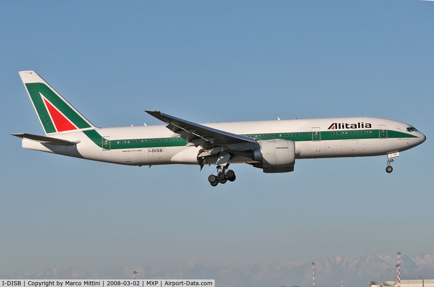 I-DISB, 2002 Boeing 777-243/ER C/N 32859, Landing at Milano Malpensa