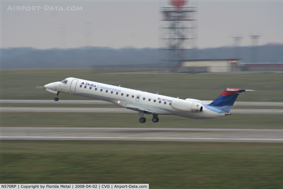 N570RP, 2004 Embraer ERJ-145LR (EMB-145LR) C/N 14500821, Delta Connection