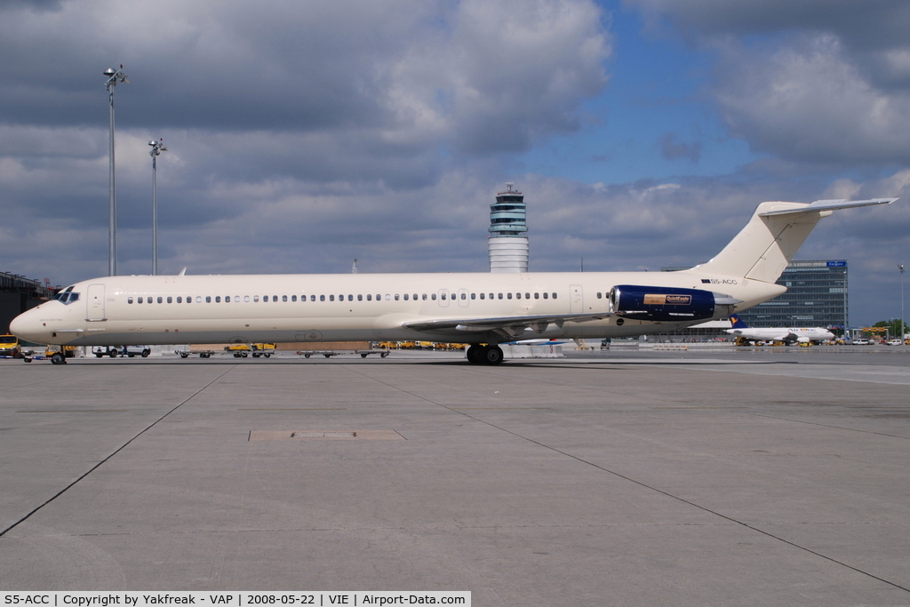 S5-ACC, 1982 McDonnell Douglas MD-82 (DC-9-82) C/N 48095, Aurora MD80