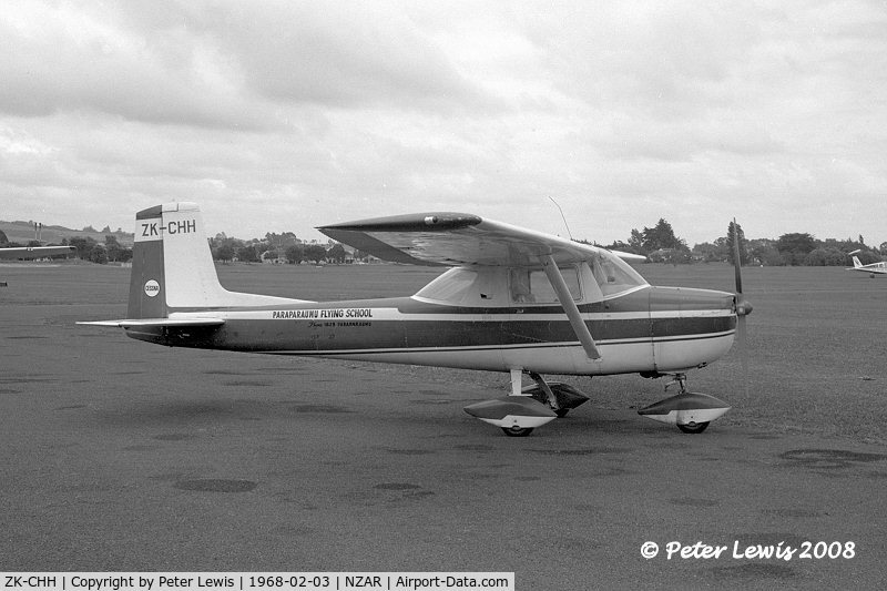 ZK-CHH, Cessna 150D C/N 15060725, Paraparaumu Flying School Ltd., Wellington
