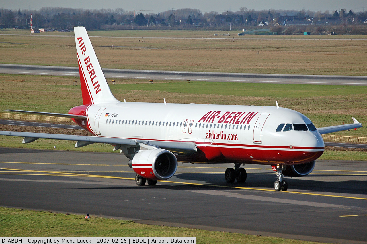 D-ABDH, 2006 Airbus A320-214 C/N 2846, Taxiing to the runway