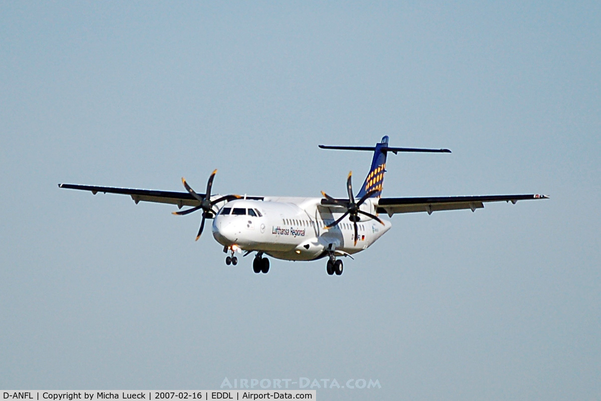 D-ANFL, 2001 ATR 72-212A C/N 668, On short finals at DUS