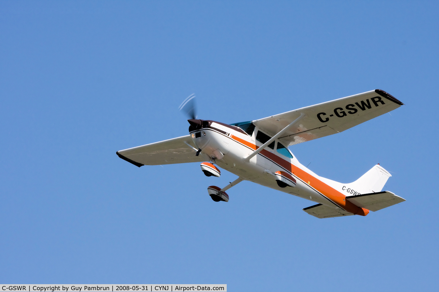 C-GSWR, Cessna 182P Skylane C/N 18263579, Heading out