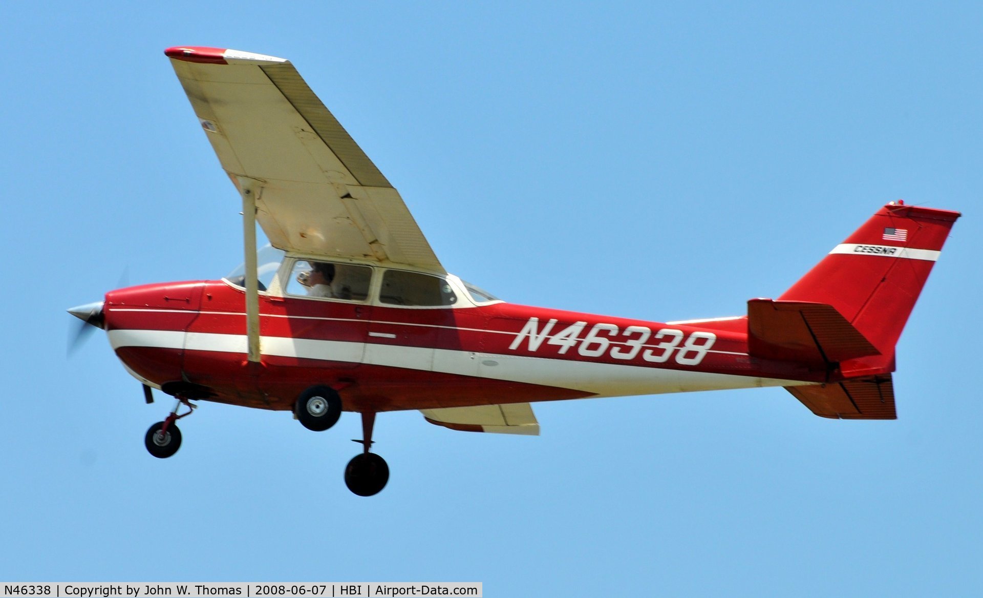 N46338, 1968 Cessna 172K Skyhawk C/N 17257193, Departing runway 21