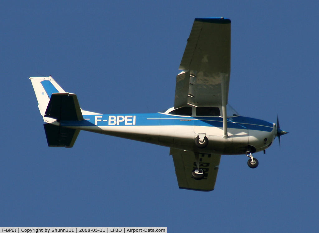 F-BPEI, Reims F172H Skyhawk C/N 0501, Landing rwy 14L