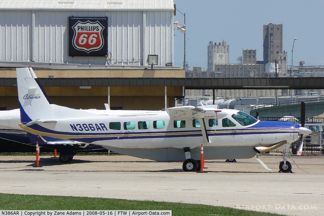 N386AR, 1999 Cessna 208B Caravan C/N 208B0787, At Meacham Field