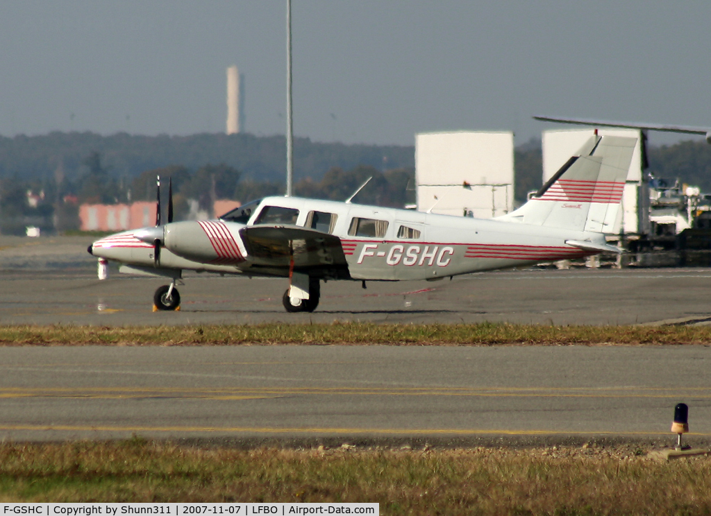 F-GSHC, Piper PA 34-220 T C/N 3433156, Parked on the general aviation apron...