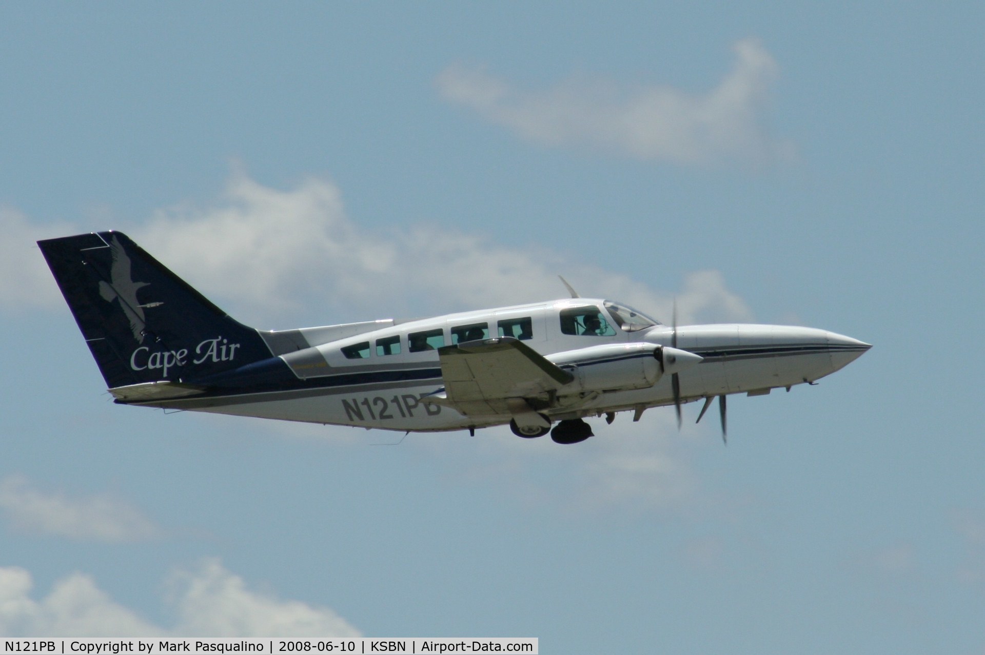 N121PB, 1981 Cessna 402C C/N 402C0507, Cessna 402C