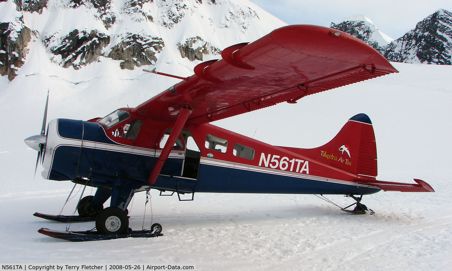 N561TA, De Havilland Canada DHC-2 Beaver Mk.1 C/N 581, I was fortunate enough to be aboard this Talkeetna Air Taxi when it landed on a Glacier in the shadow of Mt.McKinley in Alaska